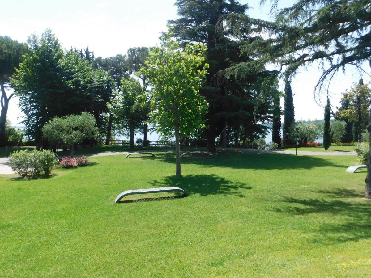 Lato Soleggiato @Gardazzurro Apartamento Padenghe sul Garda Exterior foto
