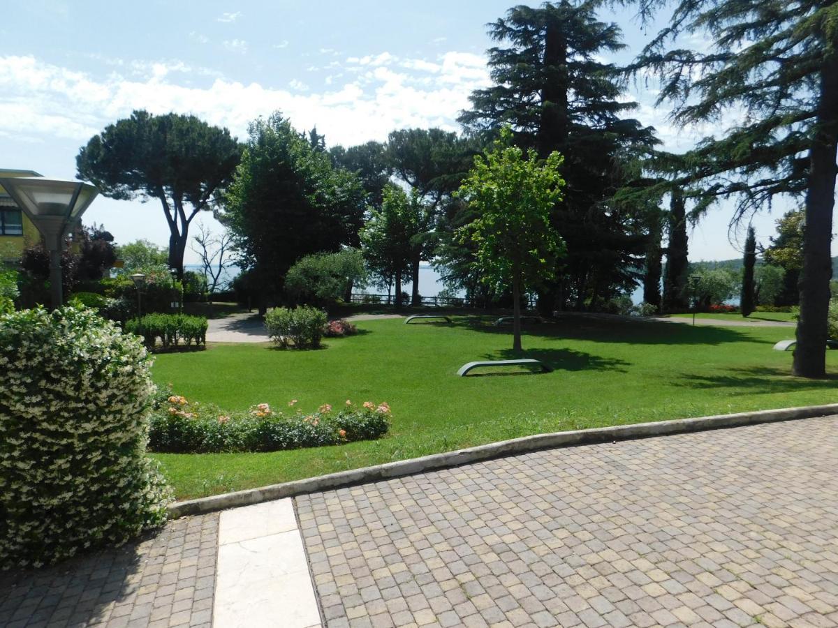 Lato Soleggiato @Gardazzurro Apartamento Padenghe sul Garda Exterior foto