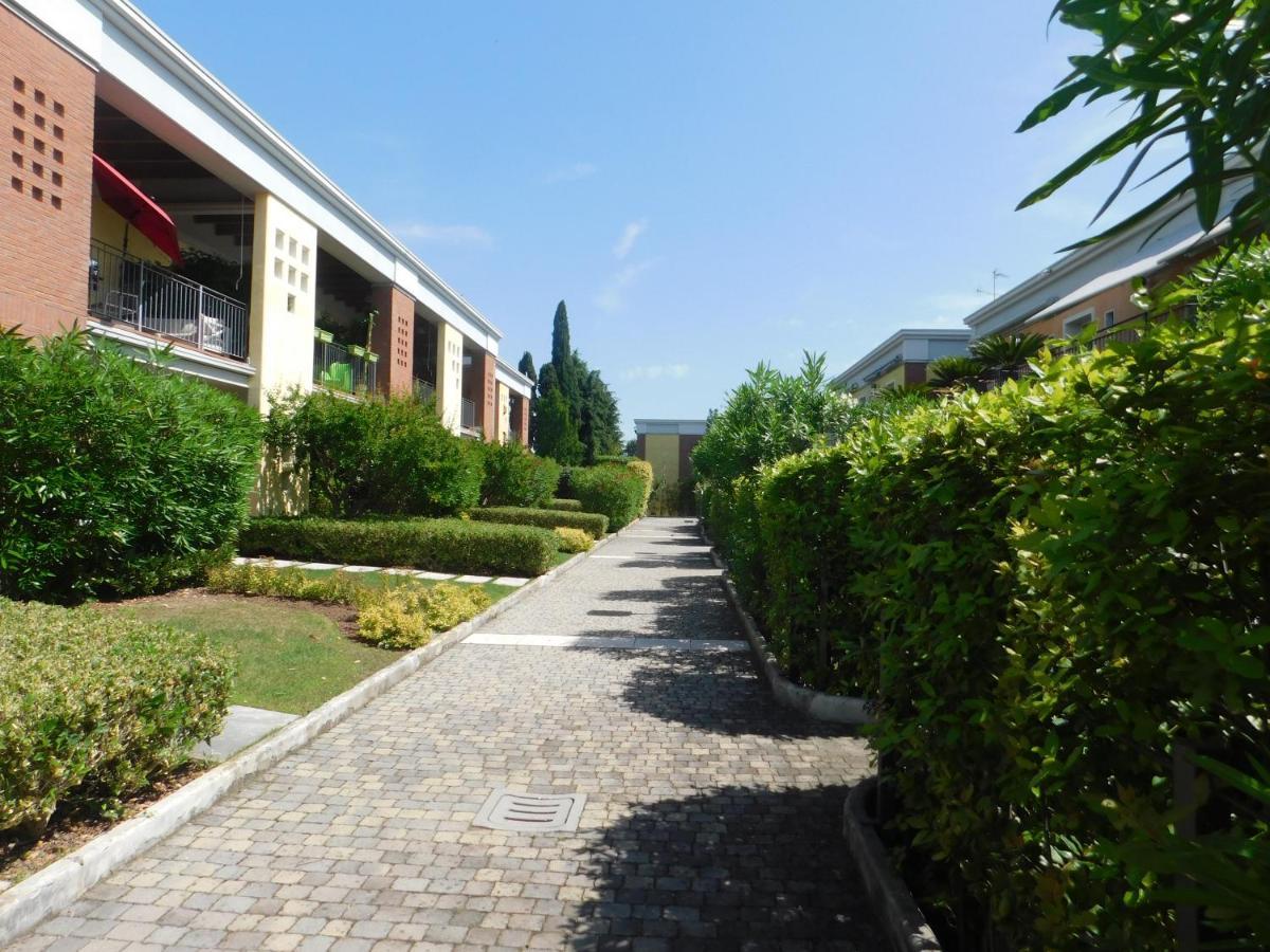 Lato Soleggiato @Gardazzurro Apartamento Padenghe sul Garda Exterior foto
