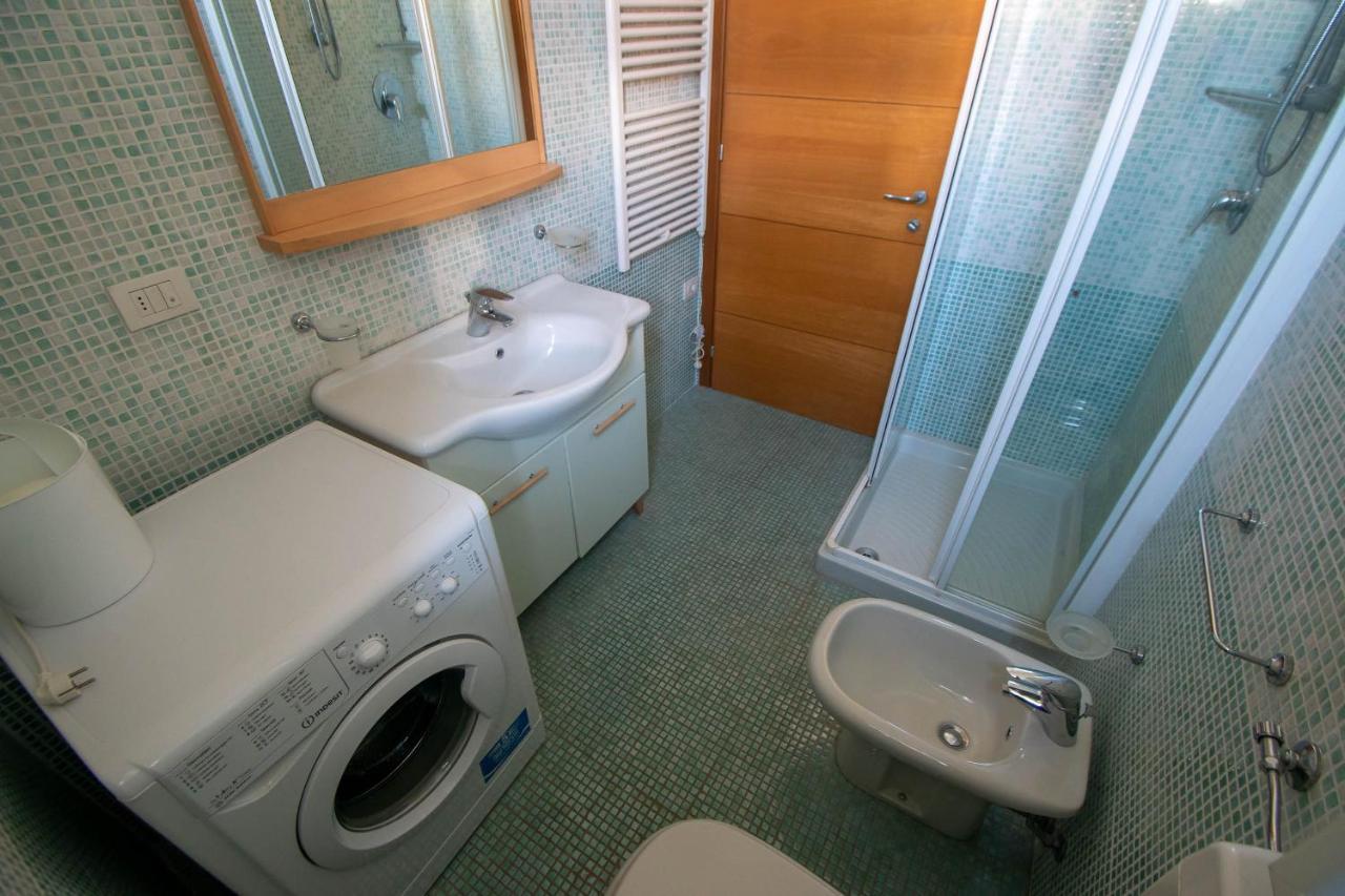 Lato Soleggiato @Gardazzurro Apartamento Padenghe sul Garda Exterior foto