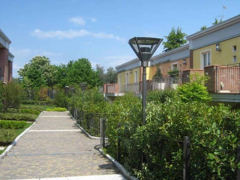 Lato Soleggiato @Gardazzurro Apartamento Padenghe sul Garda Exterior foto